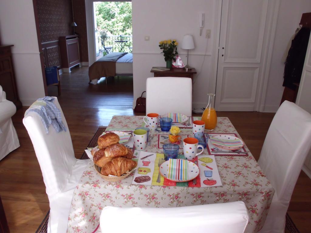 Apartments Suites In Antwerp Antuérpia Quarto foto
